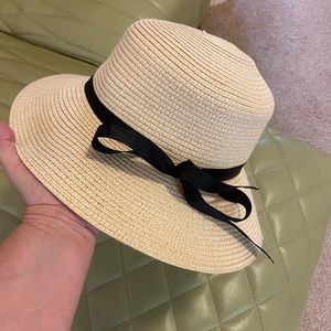 Sun Hat with sizer string inside